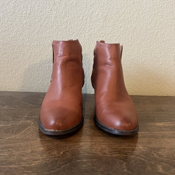 Steve Madden Booties - Picture 3 of 8